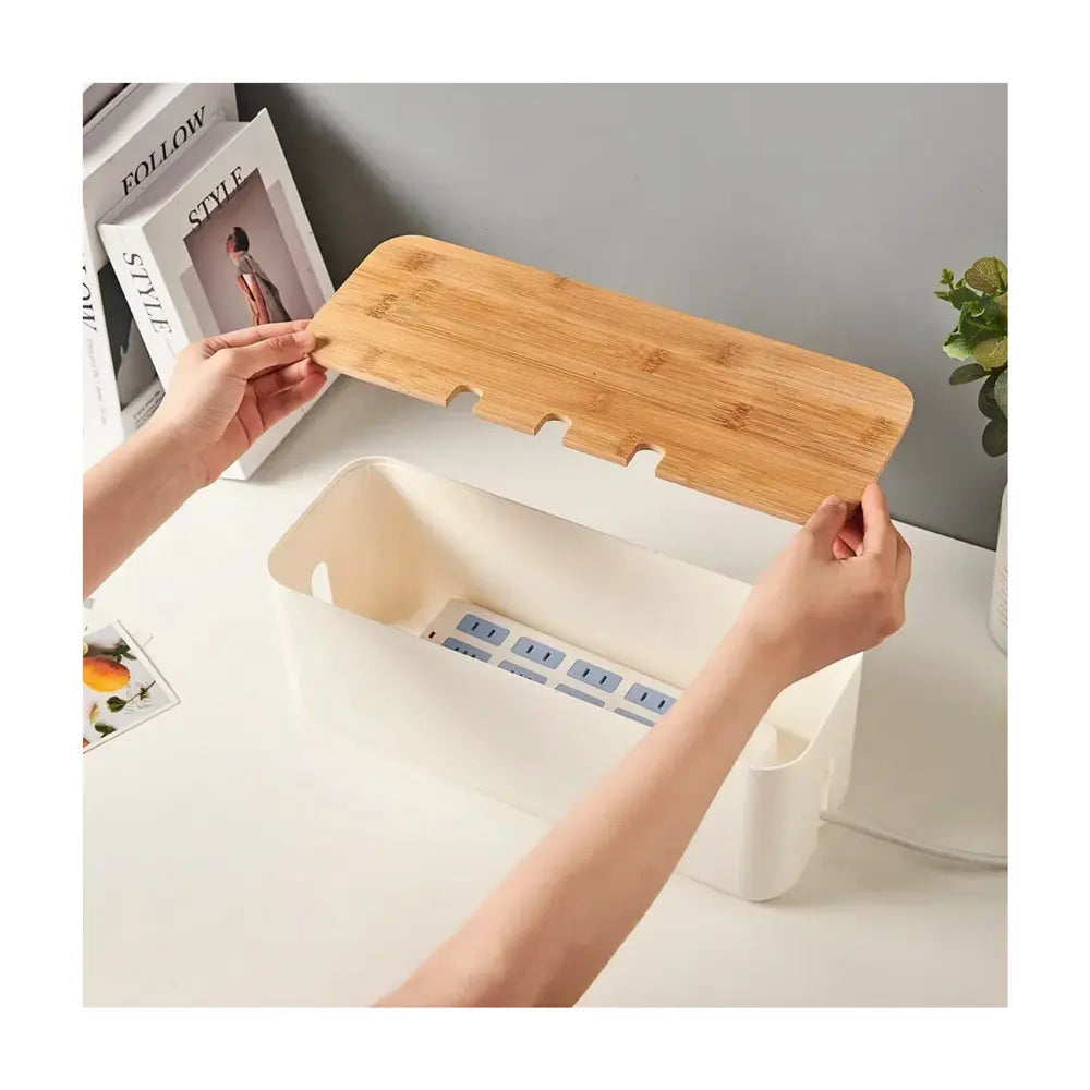 intérieur de la boîte cache multiprise, sans couvercle